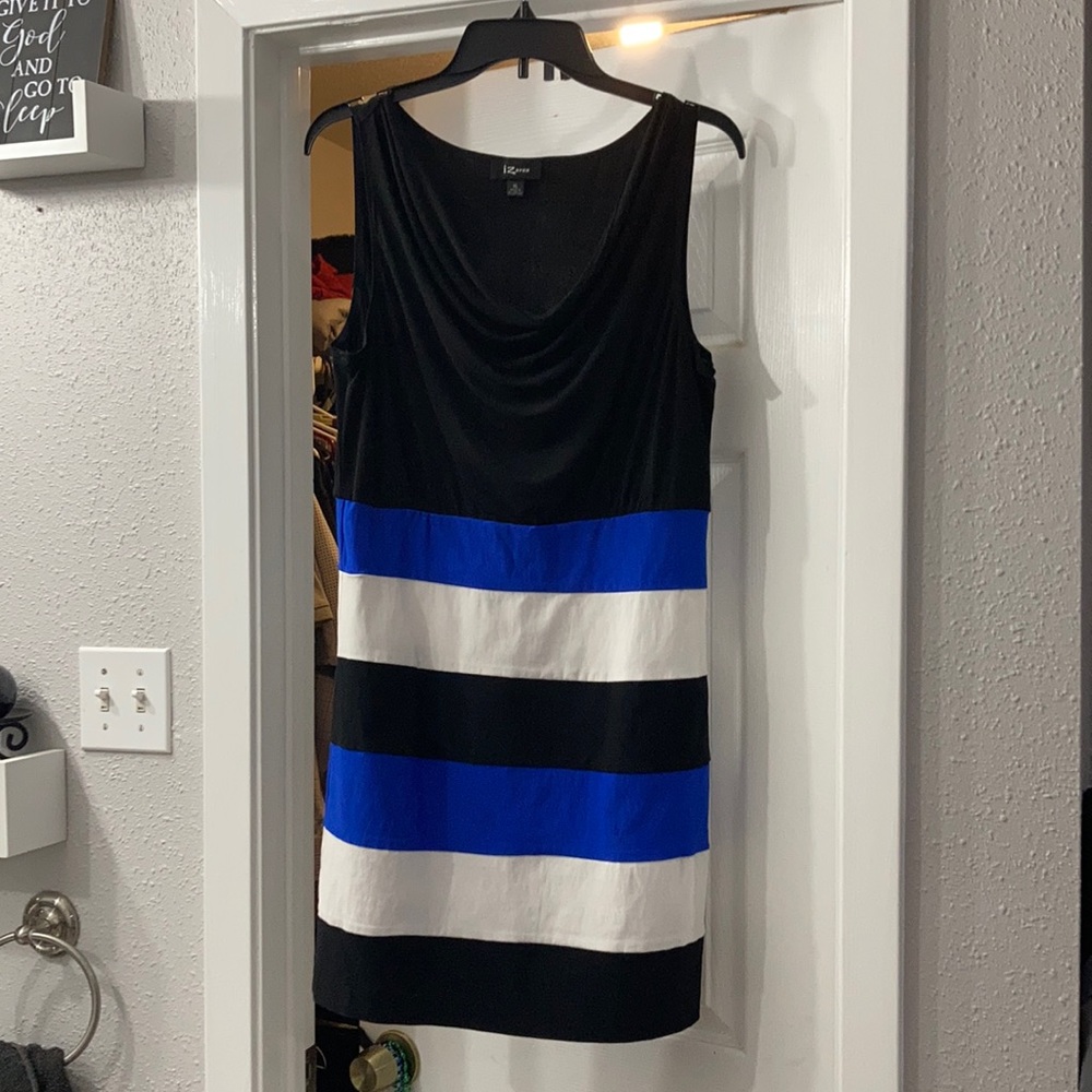 IZ Byer XL. Black fitting dress